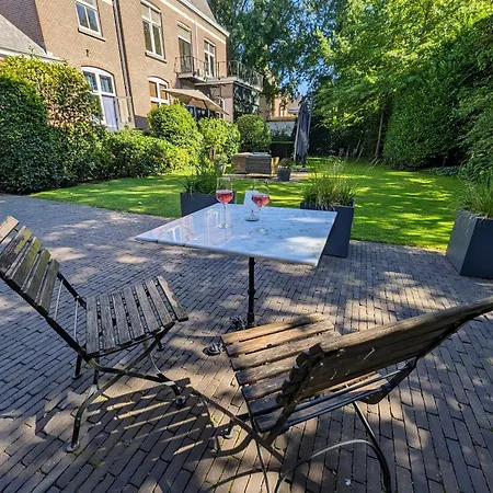 Boutique Voss - The Ferienhaus Etten-Leur